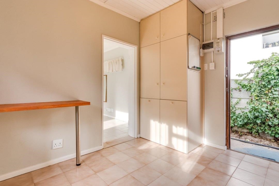 To Let 1 Bedroom Property for Rent in Stellenberg Western Cape